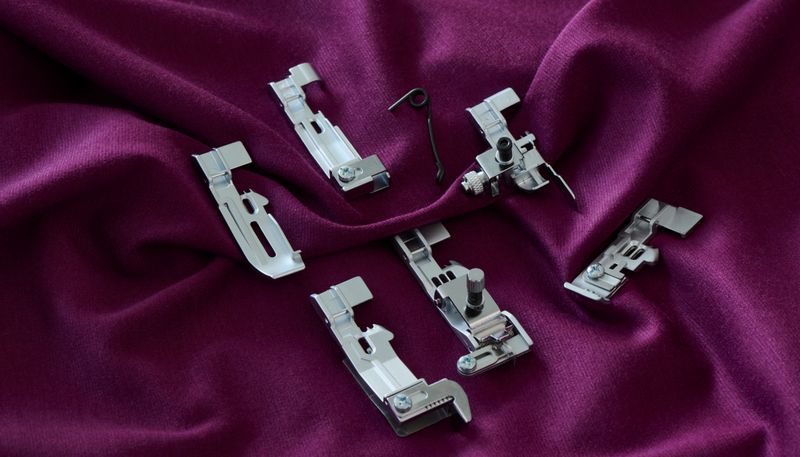 Bernette Overlocker B44/48/64/68 6pc Feet Set