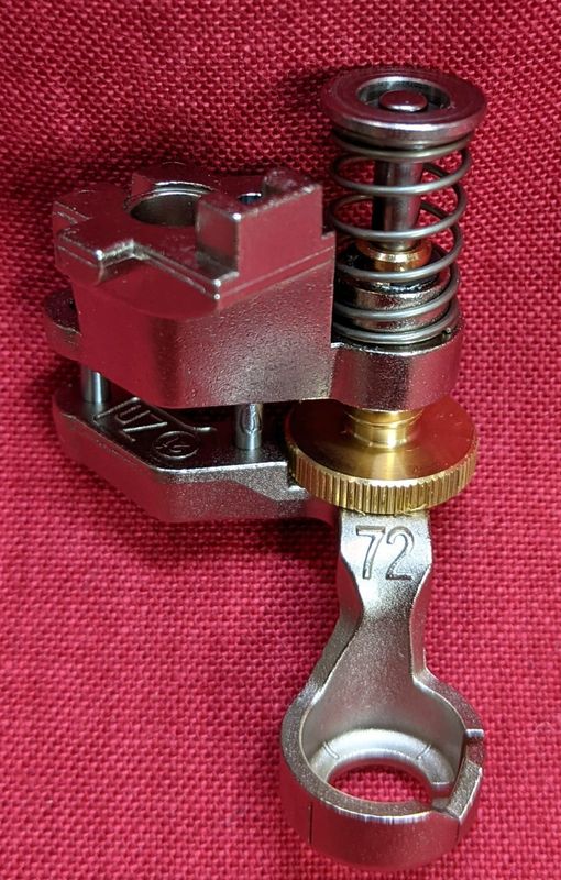BERNINA #72S Adjustable Ruler Foot with Slit