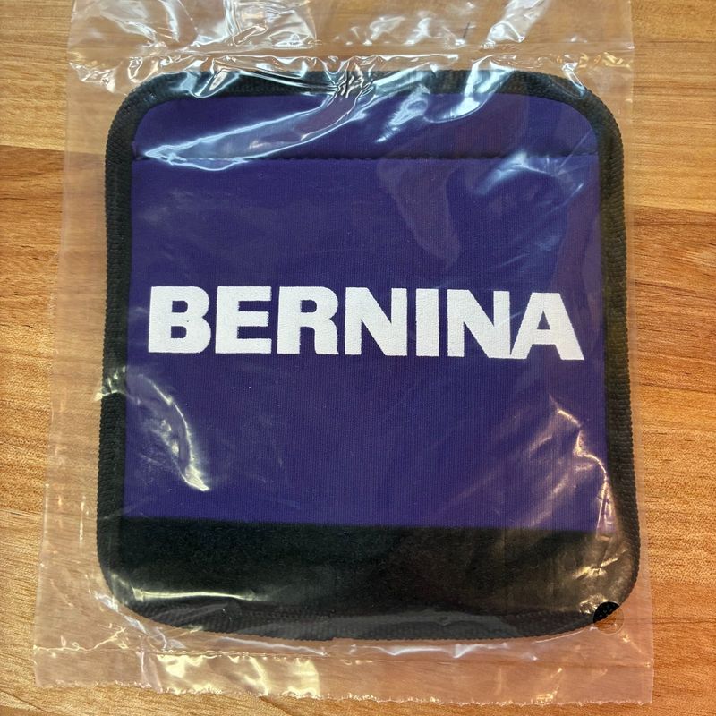 BERNINA Luggage Handle Wrap Cover Purple/Blue