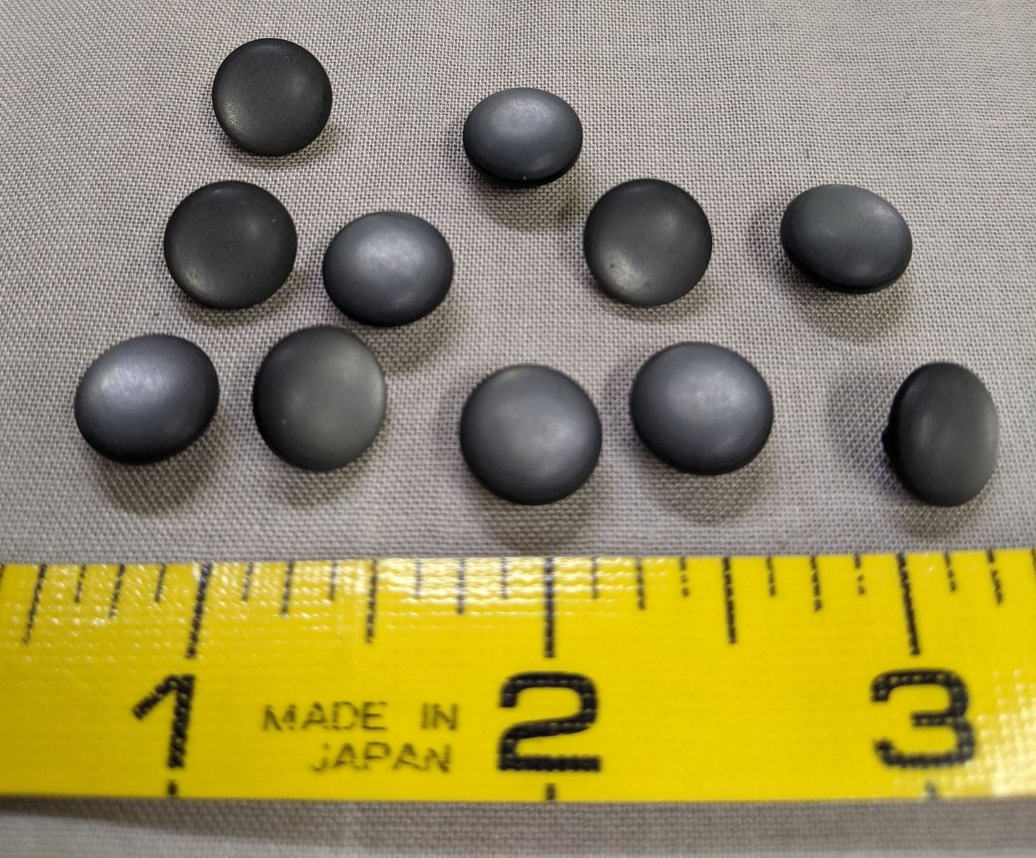 Button 5/8" Gray Irridescent