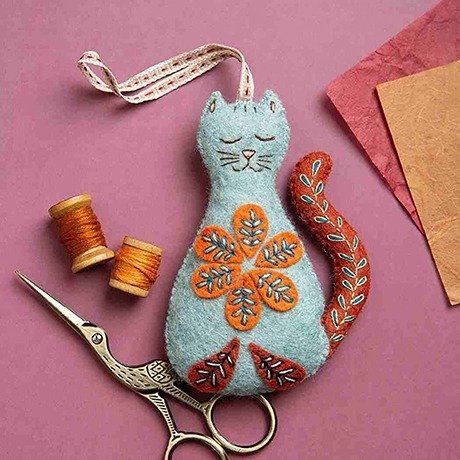 Corinne Lapierre Wool Mix Felt Craft Kit Folk Cat
