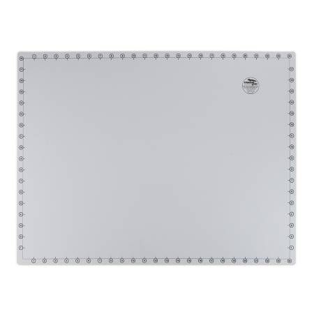 Creative Grids Self-Healing Grid-Free Rotary Cutting Mat 18in x 24in
