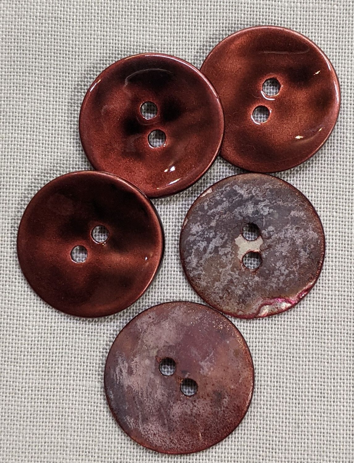 Italian 3/4" Rust Pearl Buttons