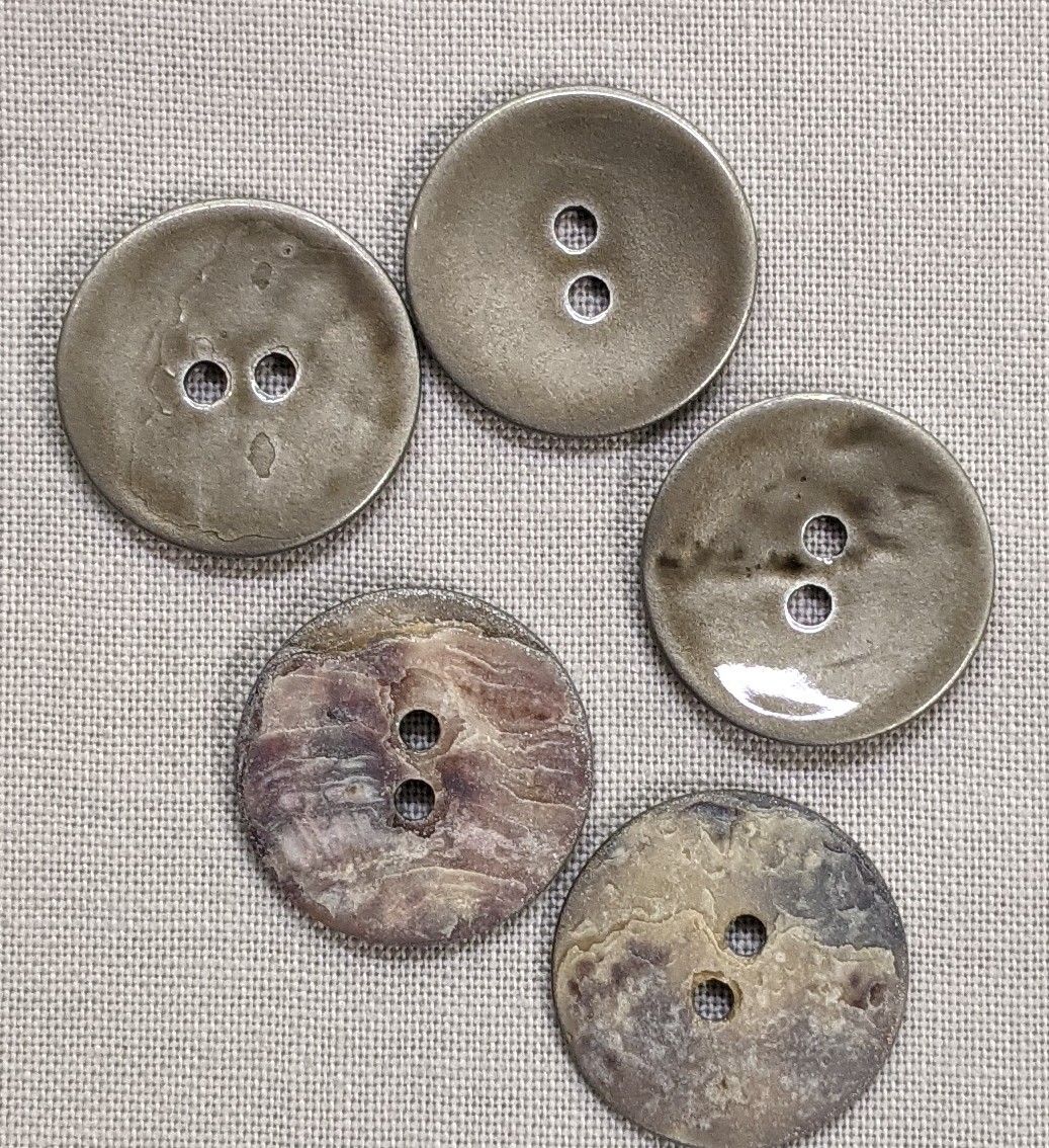 Italian 3/4" Taupe Pearl Buttons