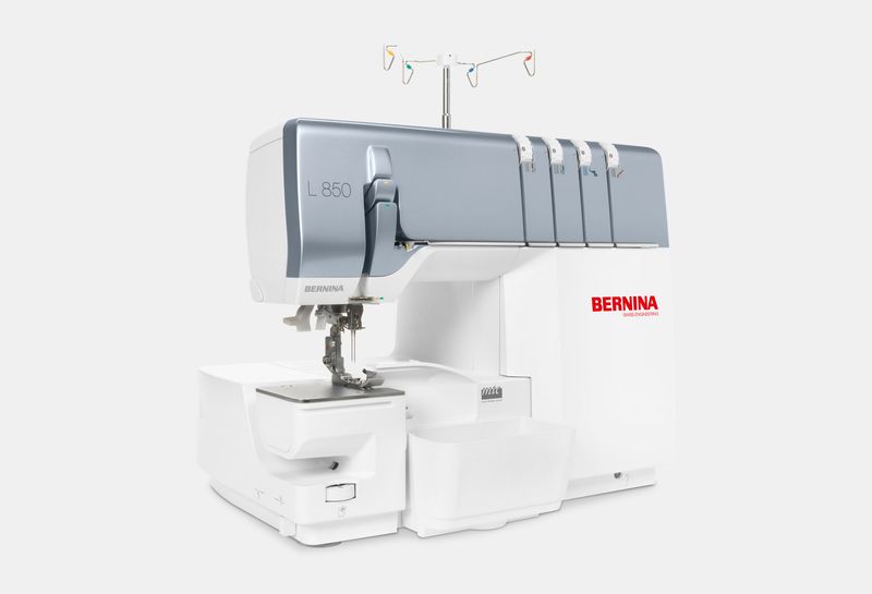 BERNINA L850 Overlocker with Air Threading