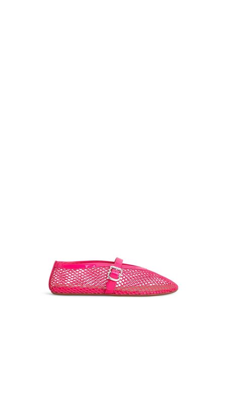 BALLET FLATS IN FISHNET