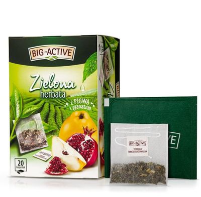 Green tea with quince and pomegranate  Flavoured, express green tea with fruits and flower petals.