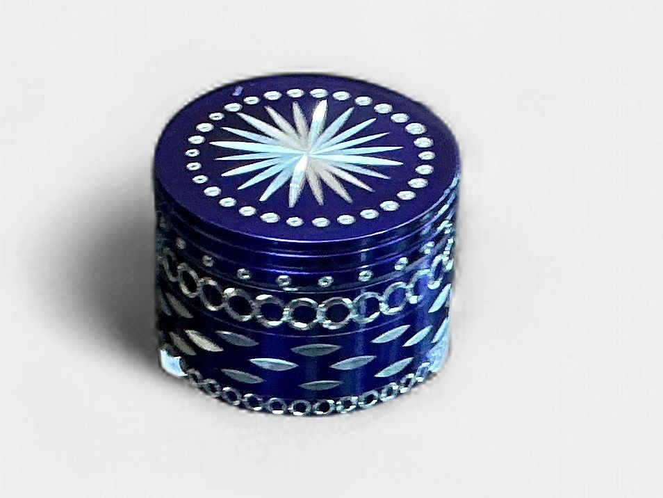 50MM STAR ENGRAVED GRINDER 50MM STAR ENGRAVED GRINDER