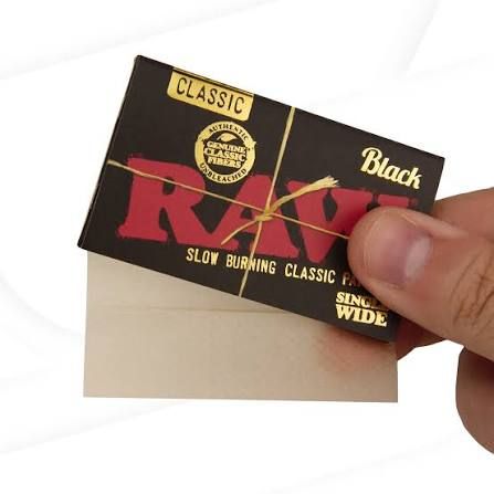 RAW CLASSIC BLACK SINGLE WIDE PAPER RAW CLASSIC BLACK SINGLE WIDE PAPER