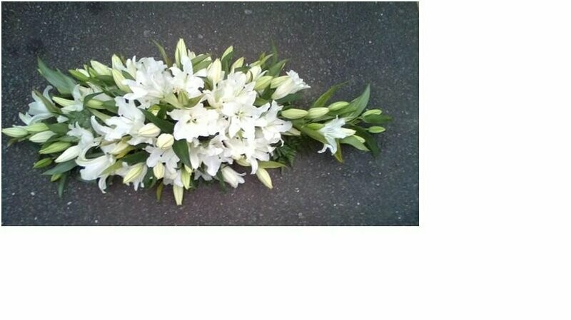 Double ended all lily spray
