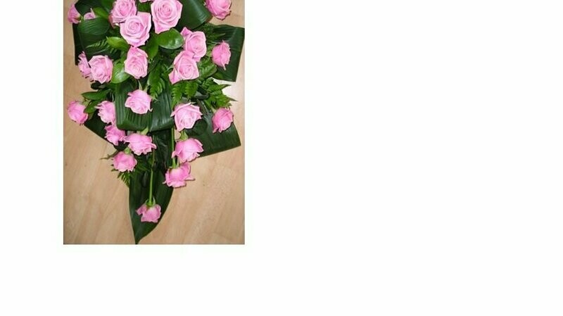 Single ended oasis spray of roses