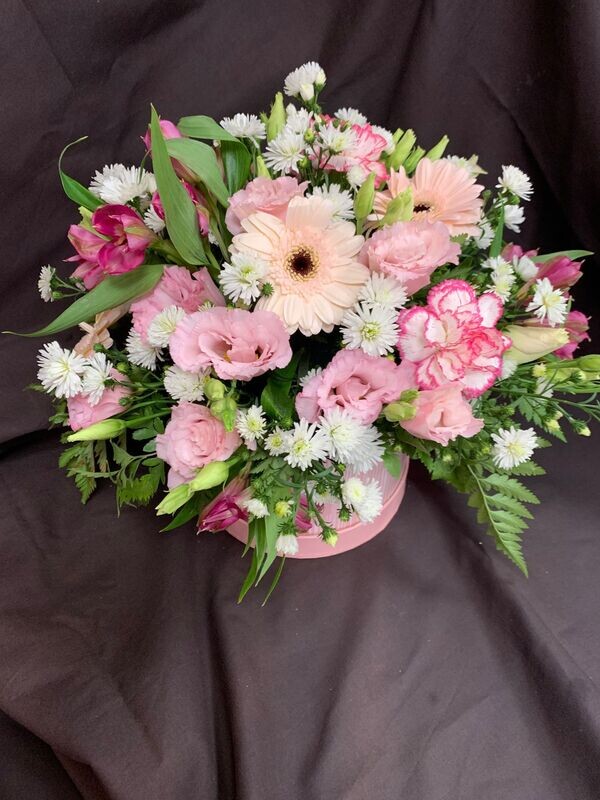 Hatbox arrangement