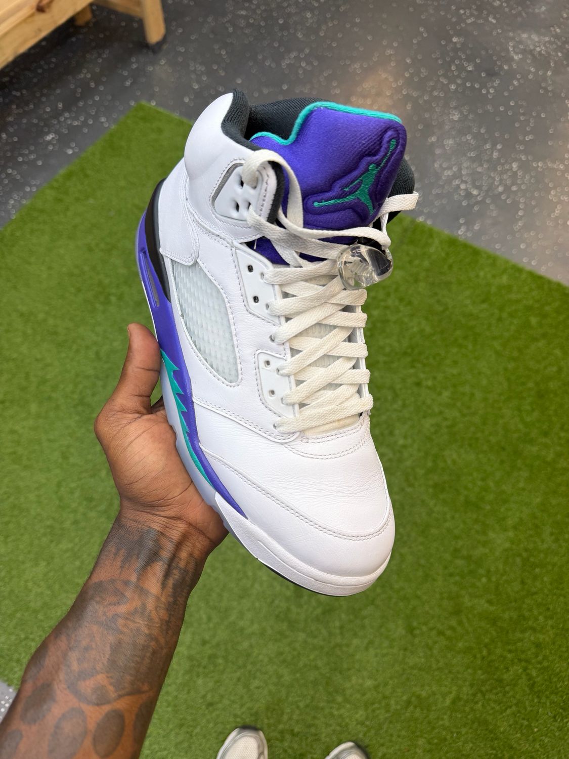 Jordan 5 “GRAPES”