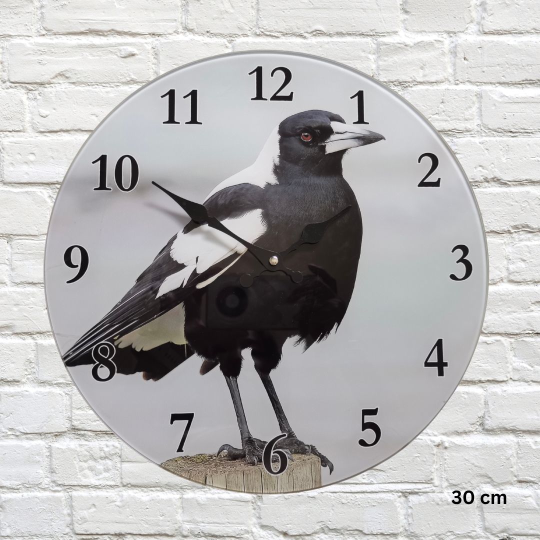 GET POSH Clock Magpie 30cm