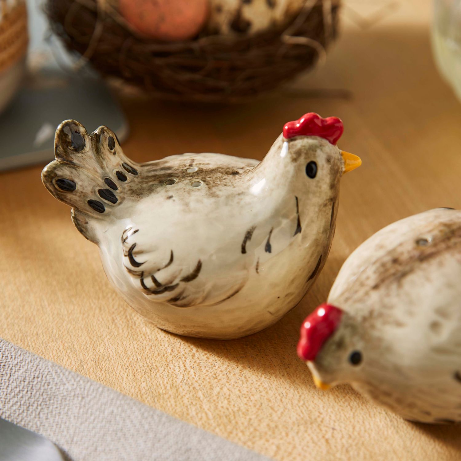 COOKSMART Hen House Lane - Salt &amp; Pepper Shaker Set