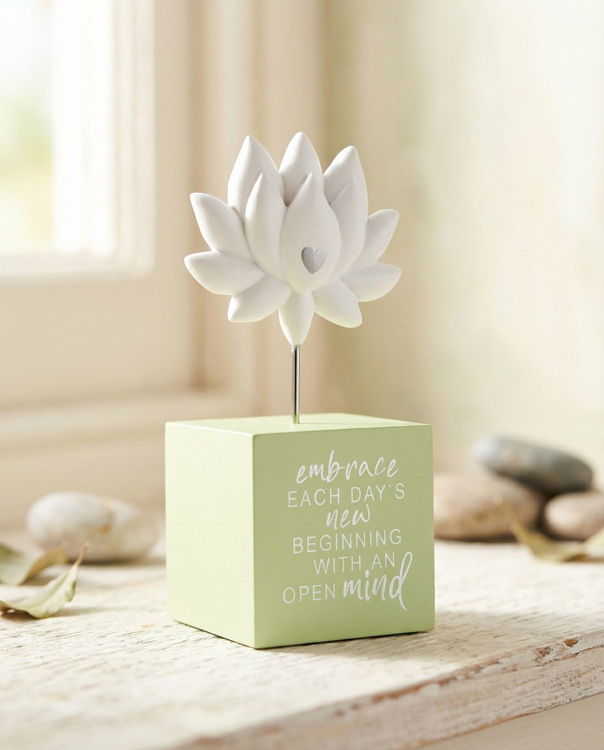 HOUSE OF SENTIMENTS Sentiment Figurine - Lotus Flower