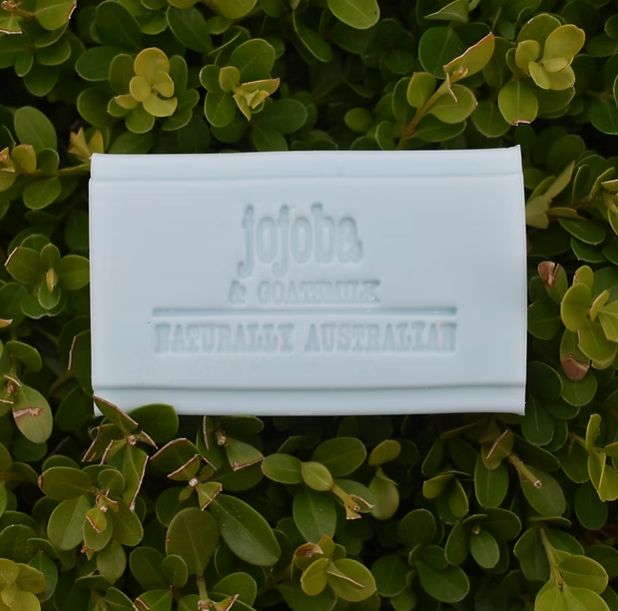 CLOVER FIELDS Jojoba &amp; Goat's Milk Soap