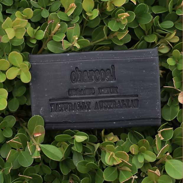 CLOVER FIELDS Charcoal Organic Detox Soap