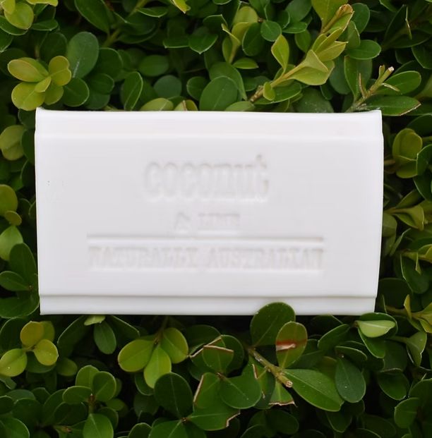 CLOVER FIELDS Coconut &amp; Lime Soap
