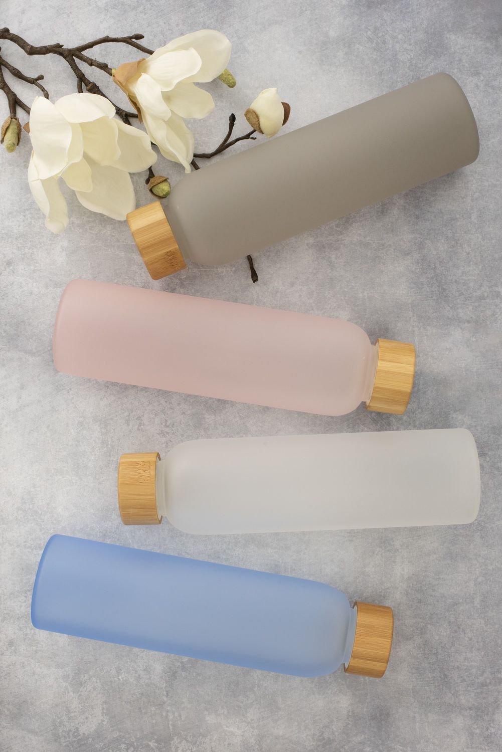 AVANTI Velvet Glass Bottle 550ml - Frosted Grey