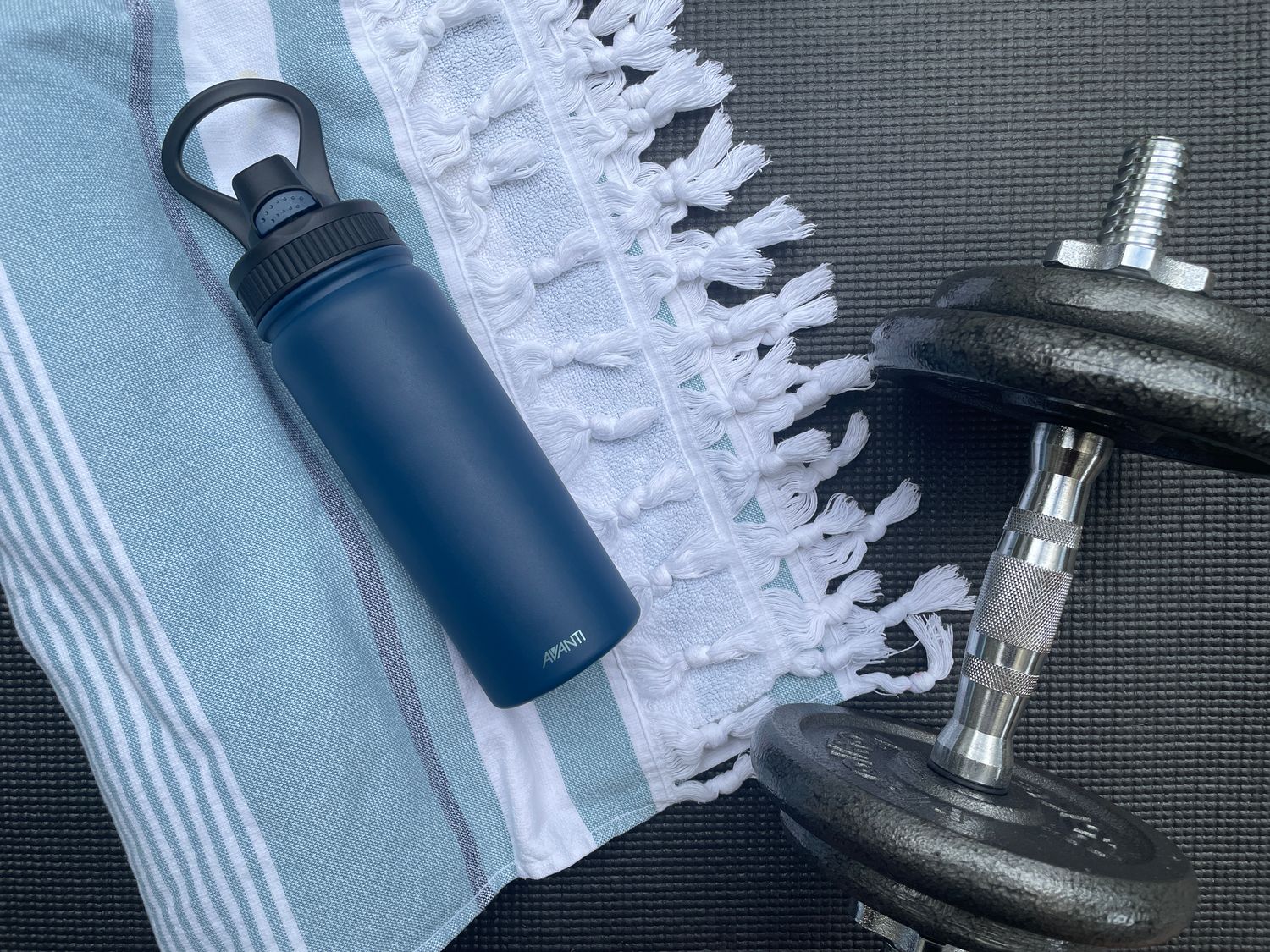 AVANTI HydroSport Insulated Quench Bottle 550ml - Navy