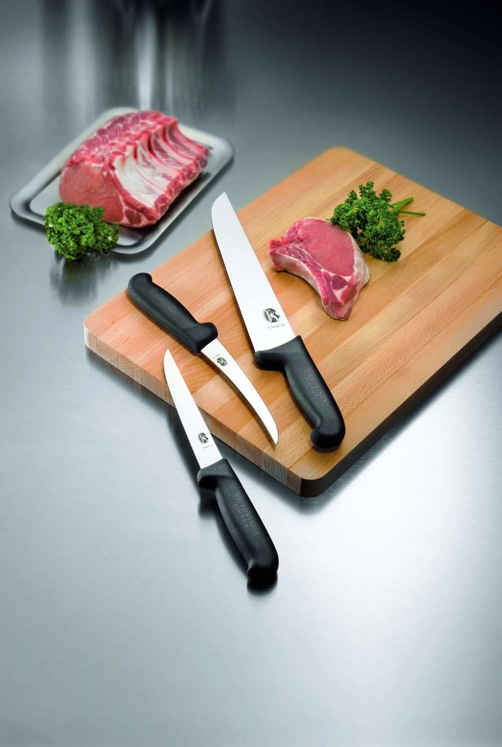 VICTORINOX Butchers Knife - Straight - Black - 28 cm - Straight Edge
