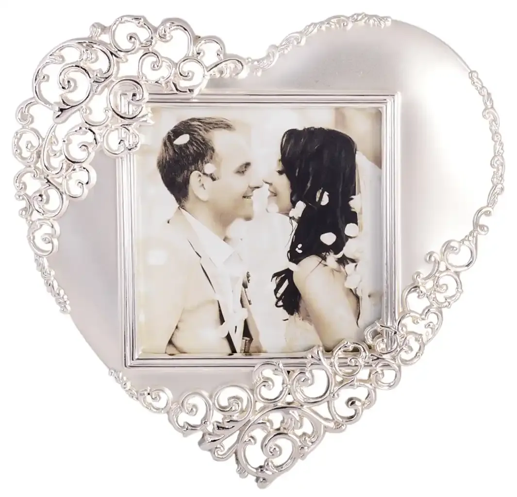 GIBSONS GIFTS Silver Satin Heart Photo Frame 3x3