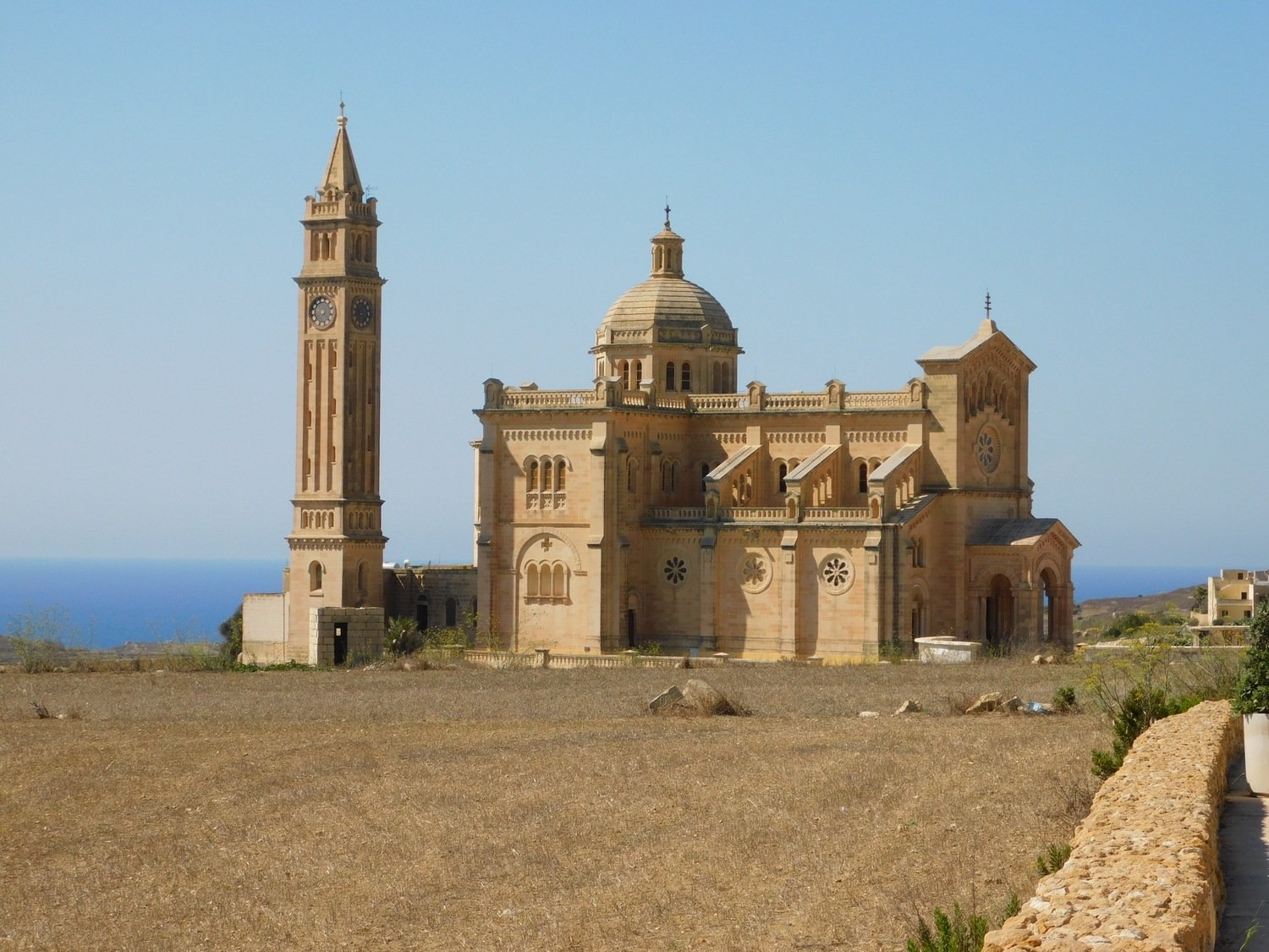 ta pinu, gharb