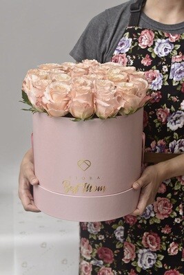 Large Bucket Roses