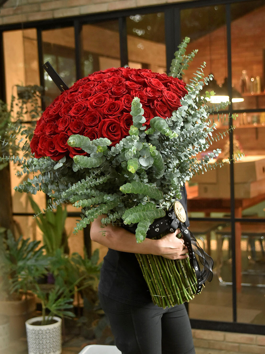 &quot;Splendor&quot; Rose Bouquet