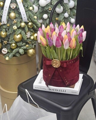 Suede Box (Midi): Tulips Suede Box (Midi): Tulips