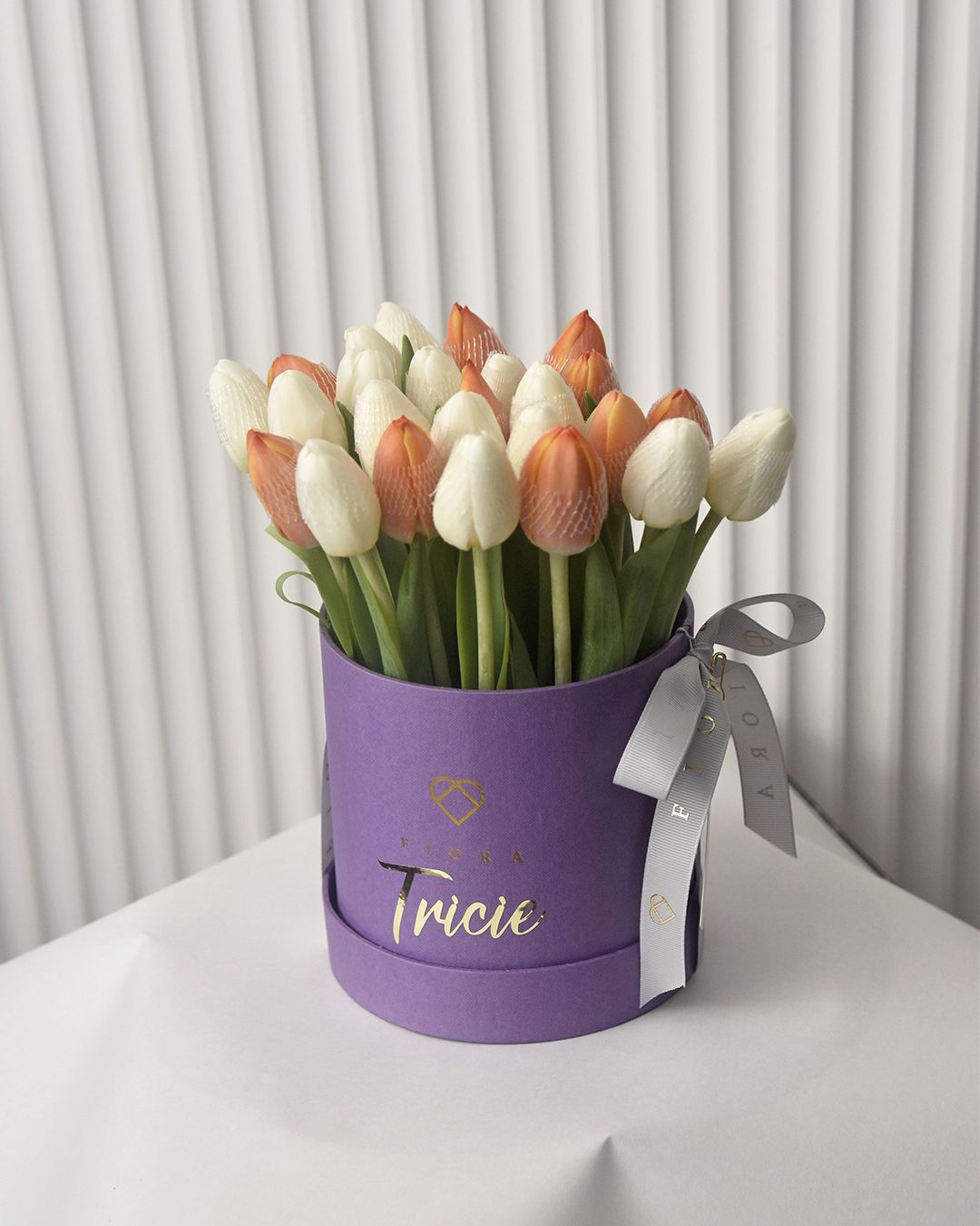 Classic Bucket Small: Tulips