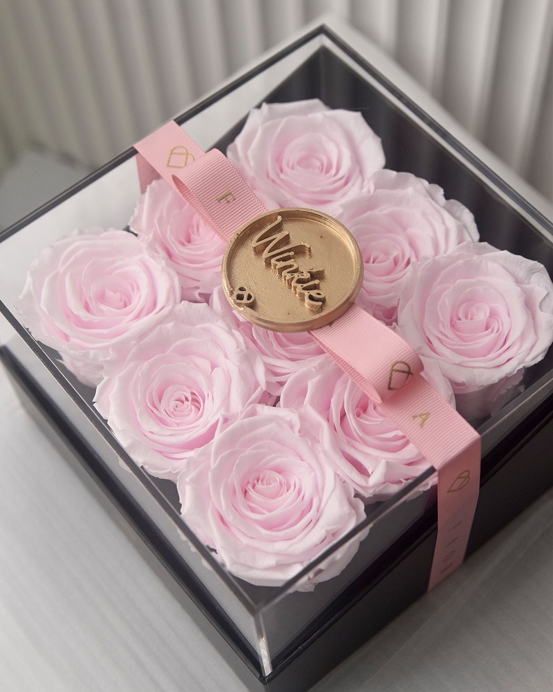 ForeverFiora Timeless Rose Grid (Acrylic Box)