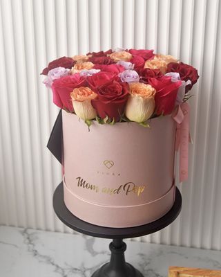 Classic Bucket Large: Roses 24