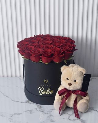 Classic Bucket Large: Roses 24