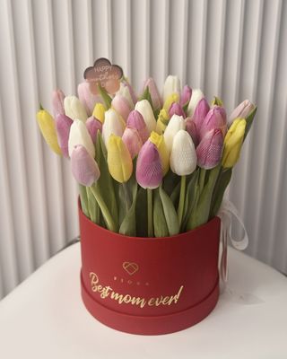 Classic Bucket Medium: Tulips