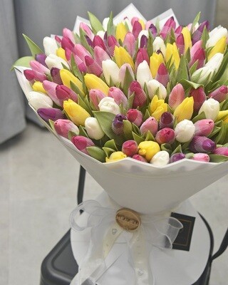 Hey, Bouquet Deluxe: Tulip Tornado