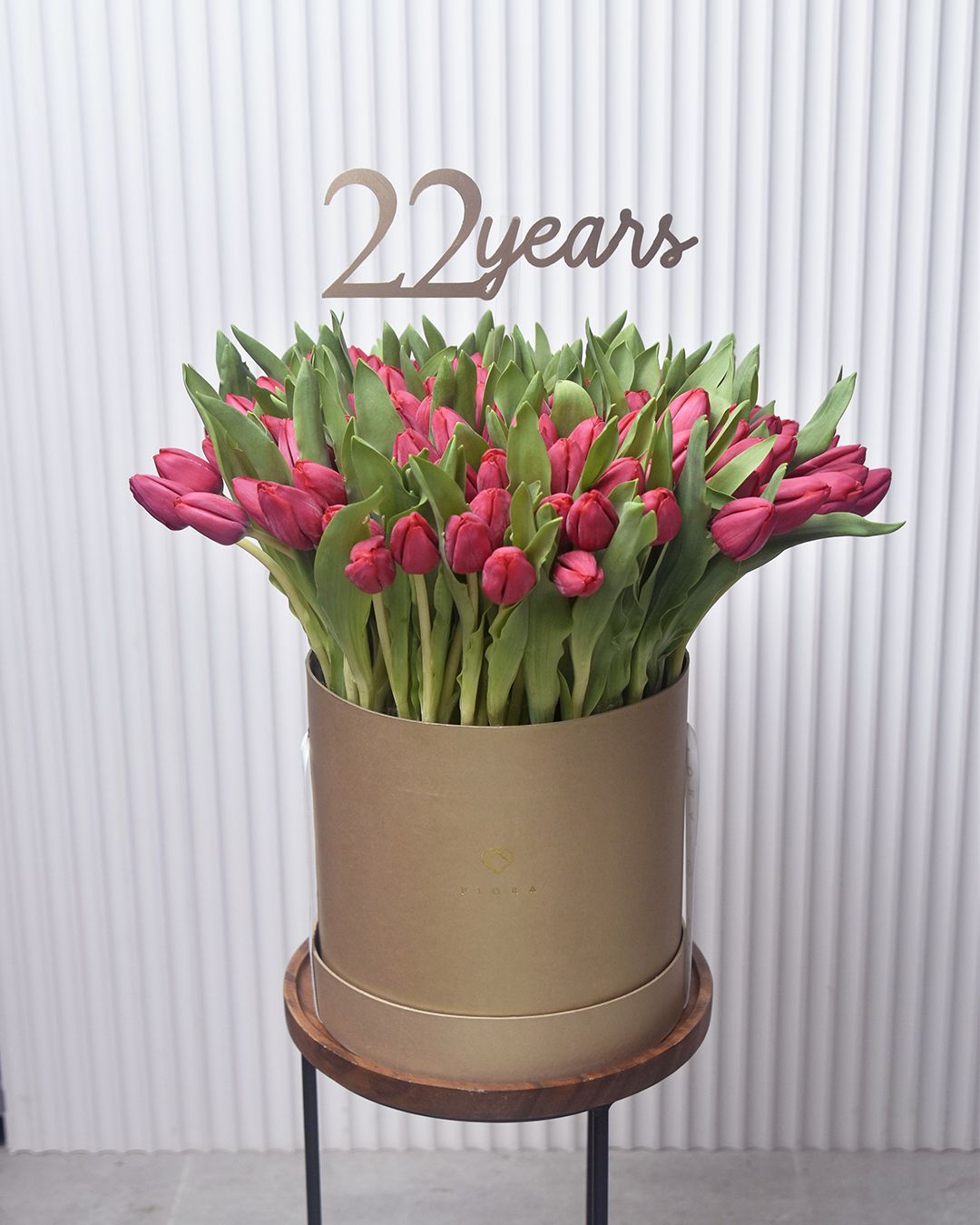 Classic Bucket Large: Tulips