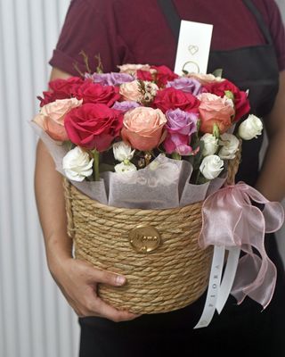 Flowerbasket Large: Mum's Garden Mix