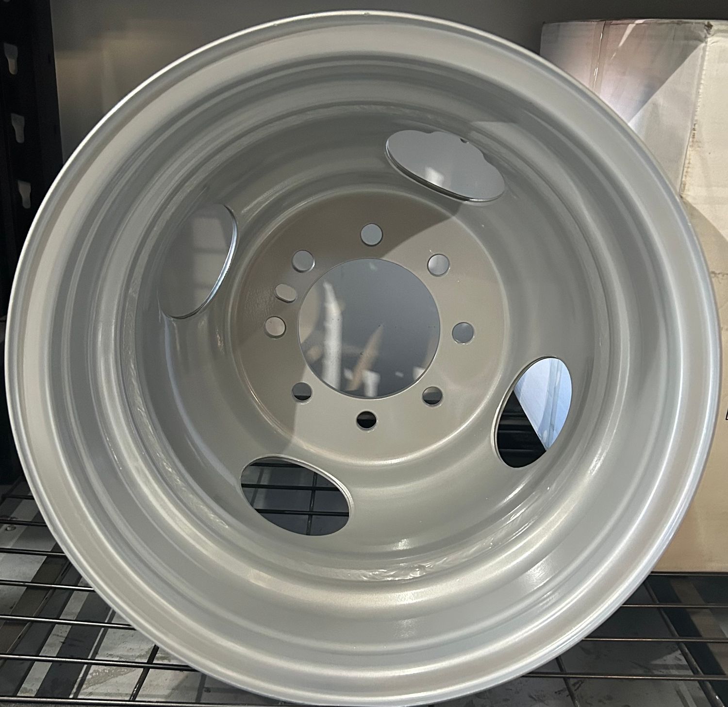 16" Dually Trailer Wheel - 8 Lug (8 Birlos)