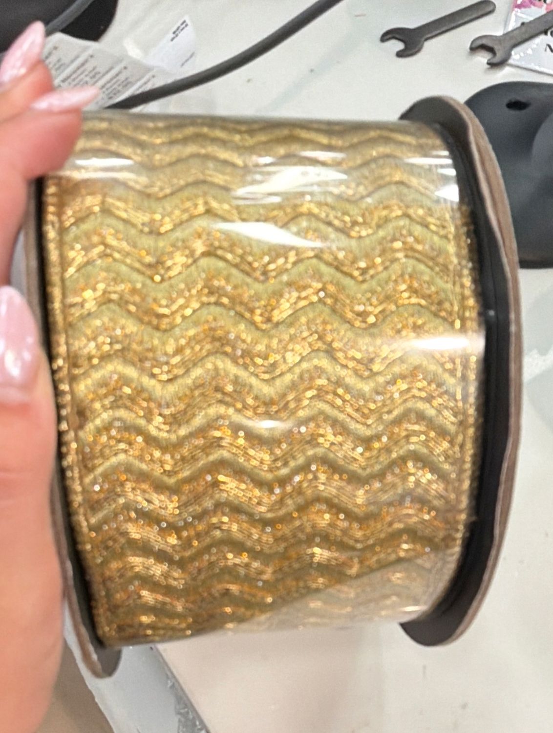 4" x 10yds metallic gold waves, gold