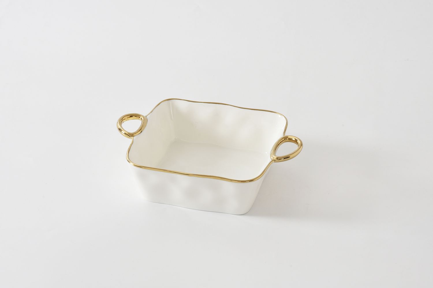 PAMPA BAY BAKING DISH WITH GOLD HANDLES