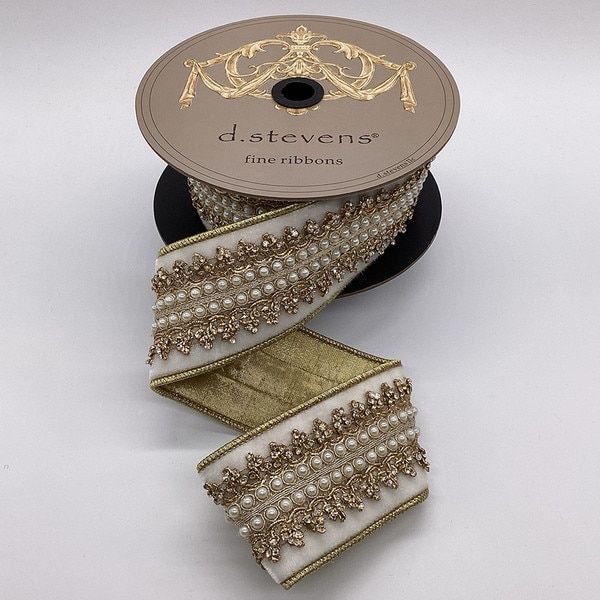 2.5"x 5yds velvet jewel countess trim pearl center, winter white