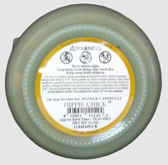 11 OZ HIPPIE CHICK CANDLE