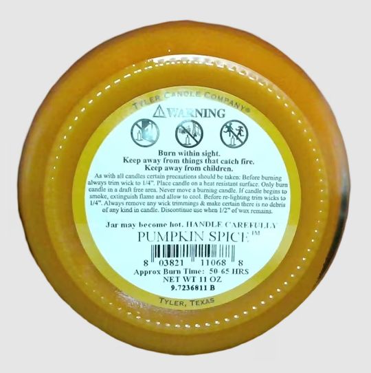 11 OZ PUMPKIN SPICE CANDLE