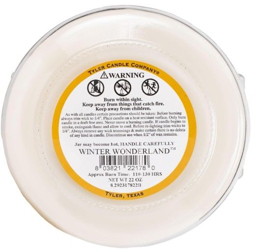 22 OZ WINTER WONDERLAND CANDLE