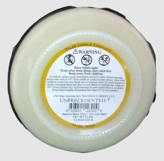 22 OZ UNPRECEDENTED CANDLE