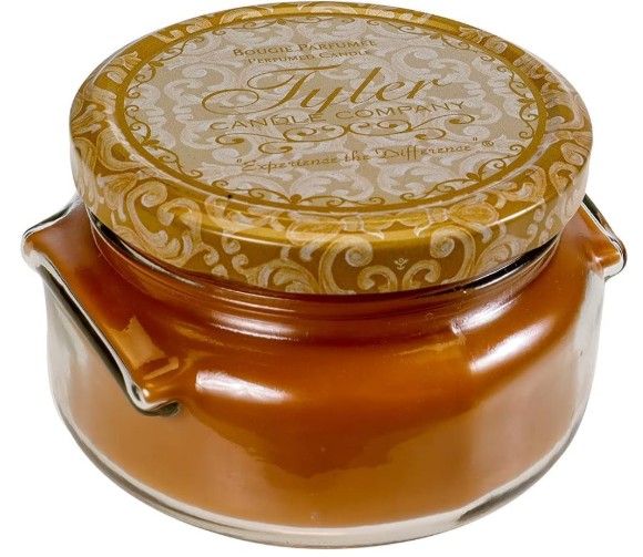 22 OZ PUMPKIN SPICE CANDLE