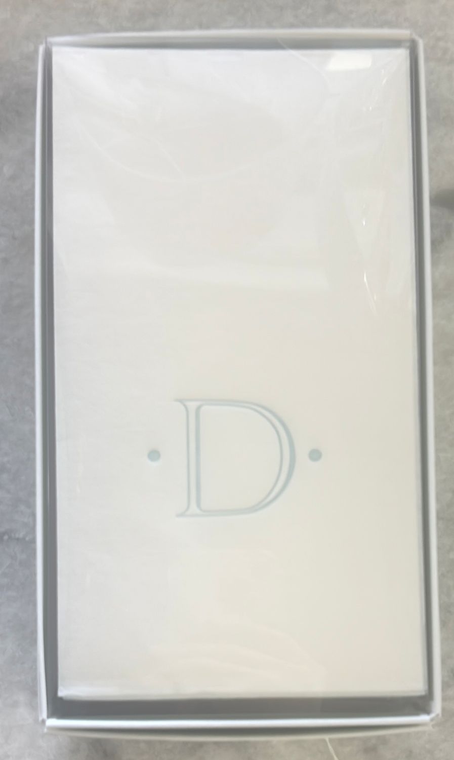 ROBIN'S EGG "D" PAPER LINEN GUEST TOWEL