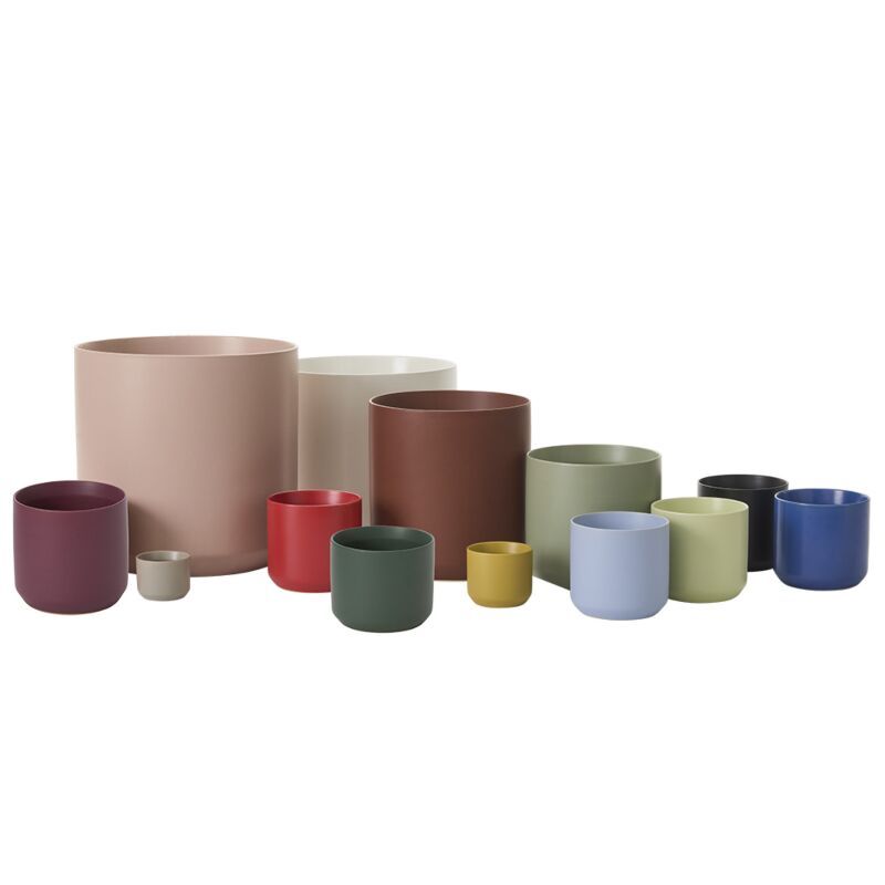 Kendall Pot 7"x 6.75" black